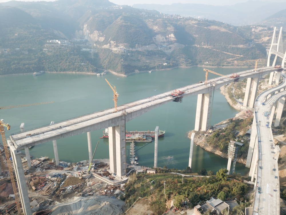 航拍唐家灣特大橋主橋.jpg